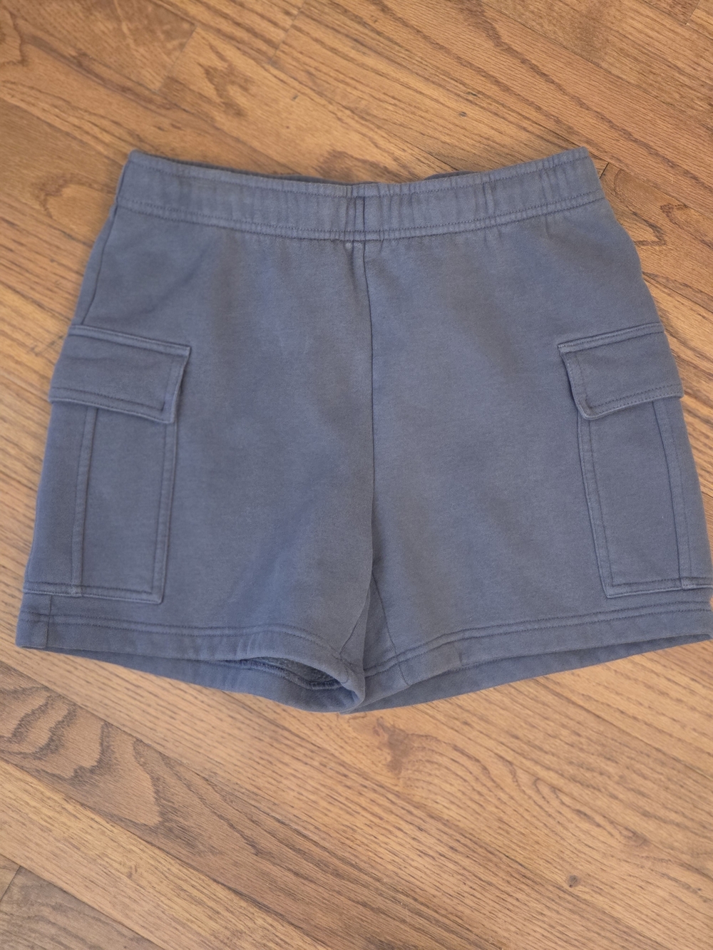 Aritzia Cargo Knit Sweat Fleece Shorts in Slate Size XS